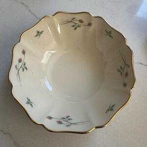Lennox Ivory Floral Bowl with Gold Trim